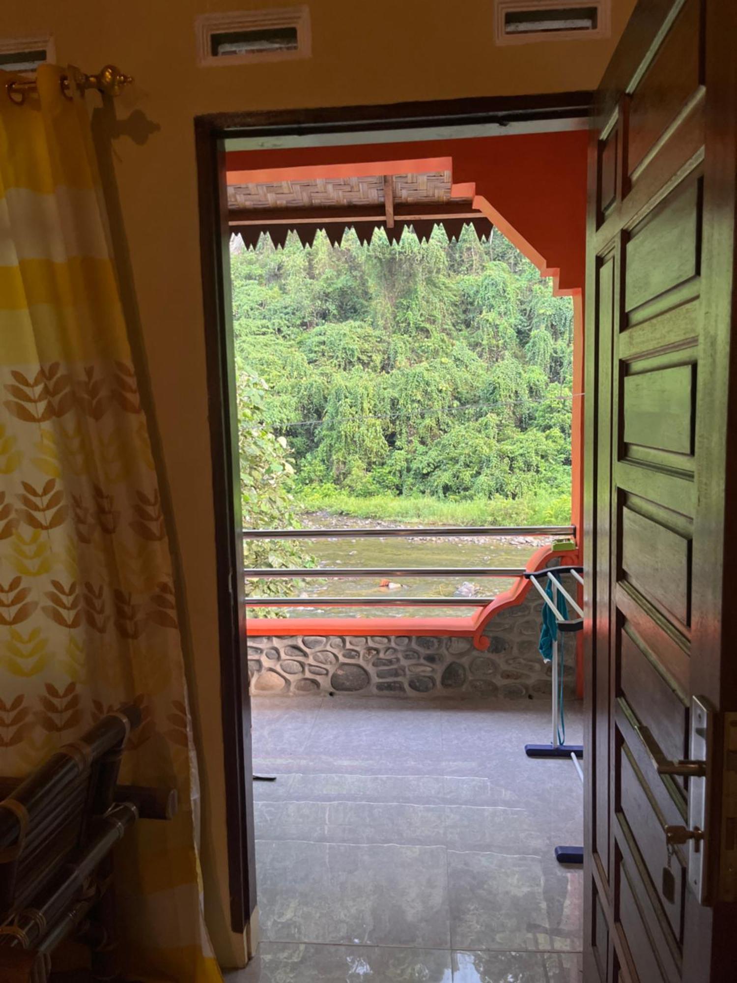 Ridho'S Homestay & Jungle Trekking Bukit Lawang Eksteriør billede